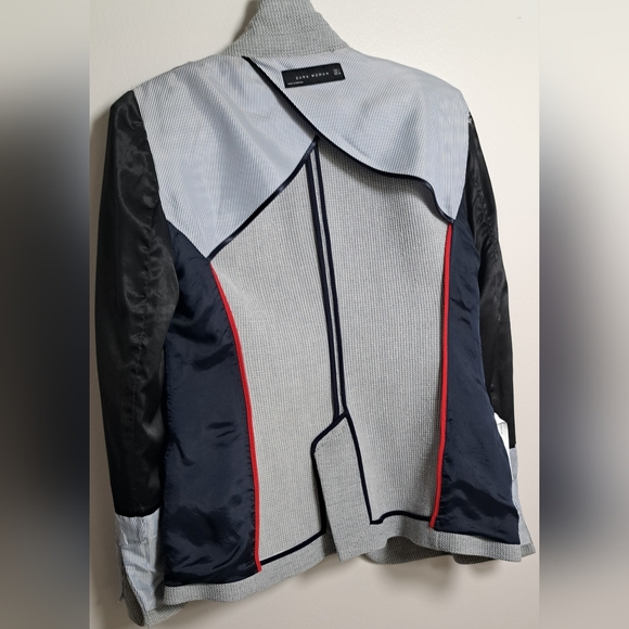 ZARA WOMAN BLAZER GRAY WITH TEXTURE LARGE. PRE-OWNED. MADE IN PORTUGAL. - Picture 15 of 15